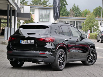 Mercedes-Benz GLA 200 d 4MATIC AMG Night Panorama Distronic