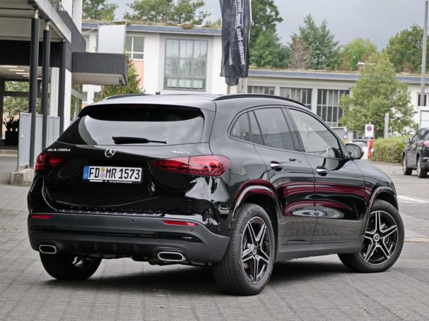Mercedes-Benz GLA 200 d 4MATIC AMG Night Panorama Distronic