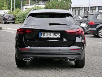 Mercedes-Benz GLA 200 d 4MATIC AMG Night Panorama Distronic
