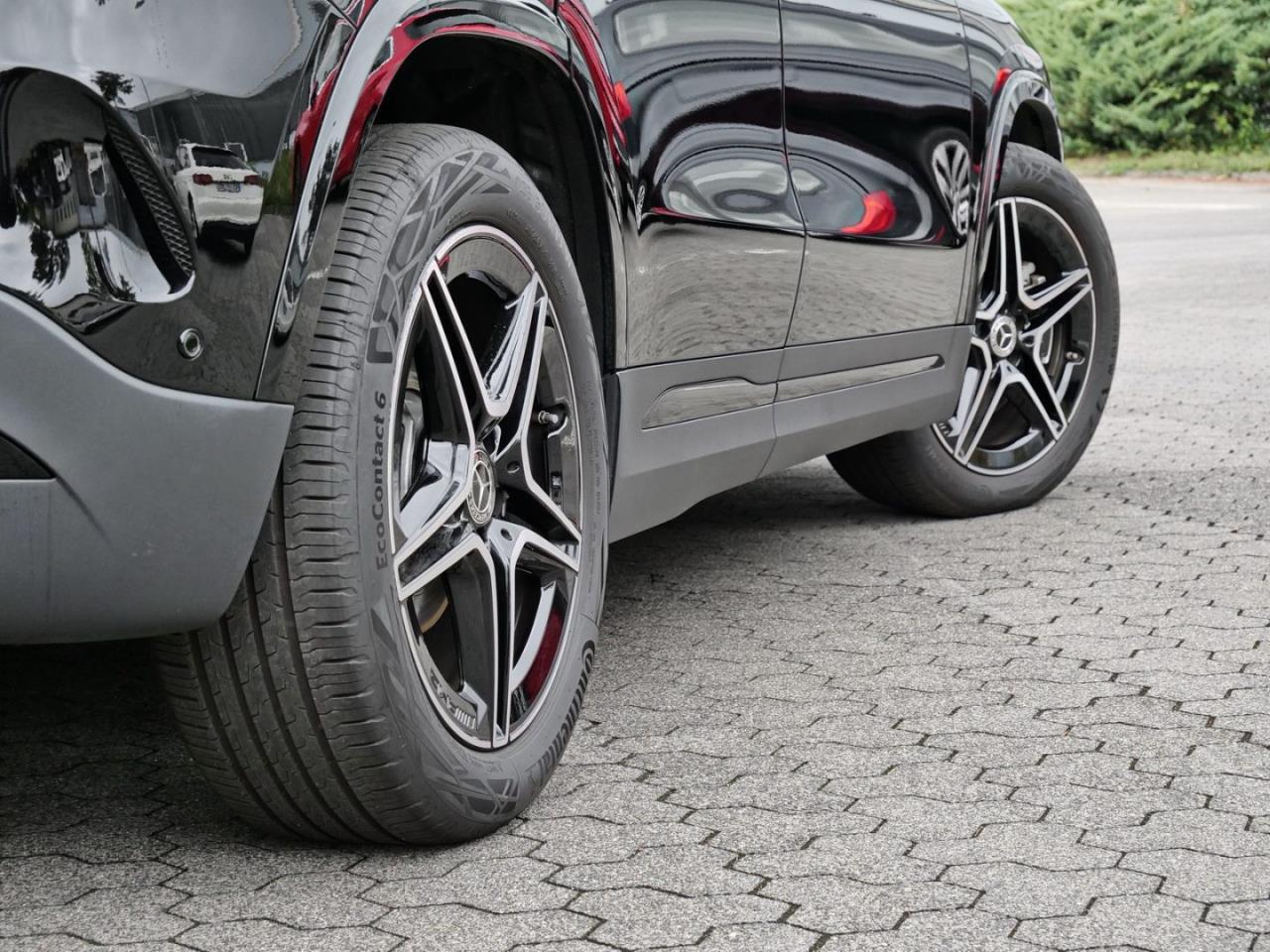 Mercedes-Benz GLA 200 d 4MATIC AMG Night Panorama Distronic