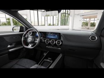 Mercedes-Benz GLA 200 d 4MATIC AMG Night Panorama Distronic