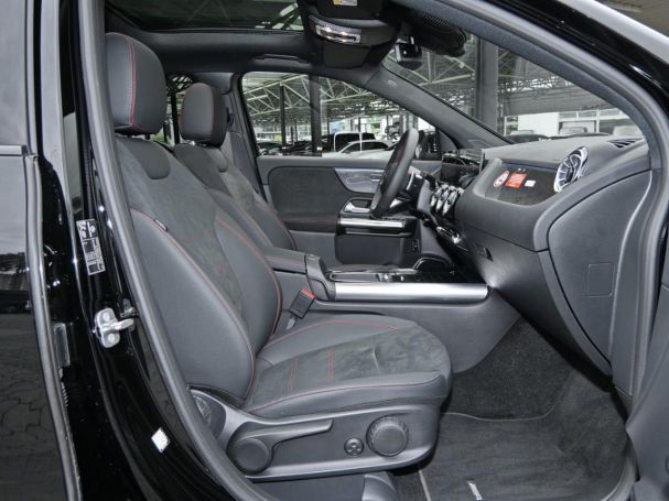 Mercedes-Benz GLA 200 d 4MATIC AMG Night Panorama Distronic