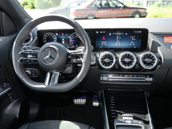 Mercedes-Benz GLA 200 d 4MATIC AMG Night Distronic Panorama