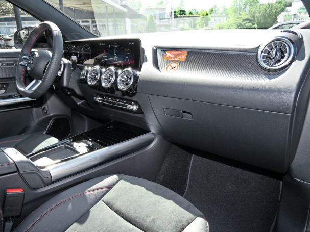 Mercedes-Benz GLA 200 d 4MATIC AMG Night Distronic Panorama