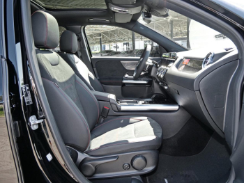 Mercedes-Benz GLA 200 d 4MATIC AMG Night Distronic Panorama