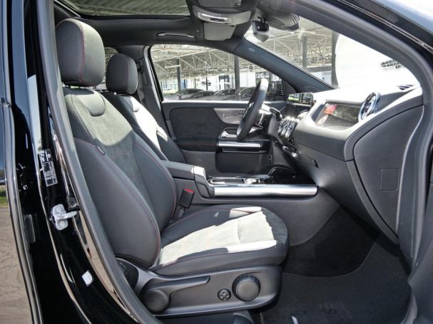 Mercedes-Benz GLA 200 d 4MATIC AMG Night Distronic Panorama