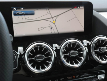 Mercedes-Benz GLA 200 d AMG Night Distronic Easy-Pack AHK 360°