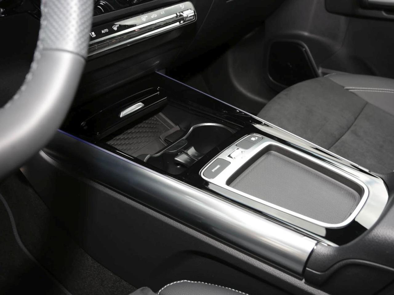 Mercedes-Benz GLA 200 d AMG Night Distronic Easy-Pack AHK 360°