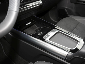 Mercedes-Benz GLA 200 d AMG Night Distronic Easy-Pack AHK 360°