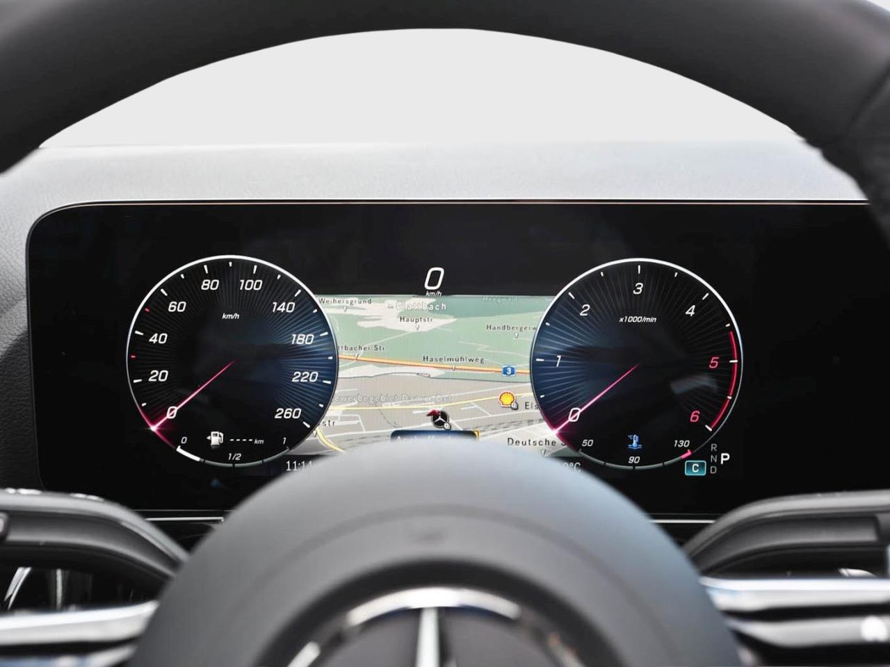 Mercedes-Benz GLA 200 d AMG Night Distronic Easy-Pack AHK 360°