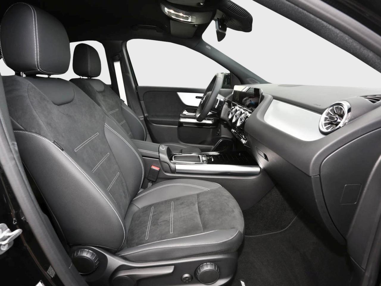 Mercedes-Benz GLA 200 d AMG Night Distronic Easy-Pack AHK 360°