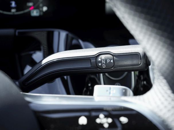 Mercedes-Benz GLA 200 d AMG Night EasyPack Keyless 360° AHK