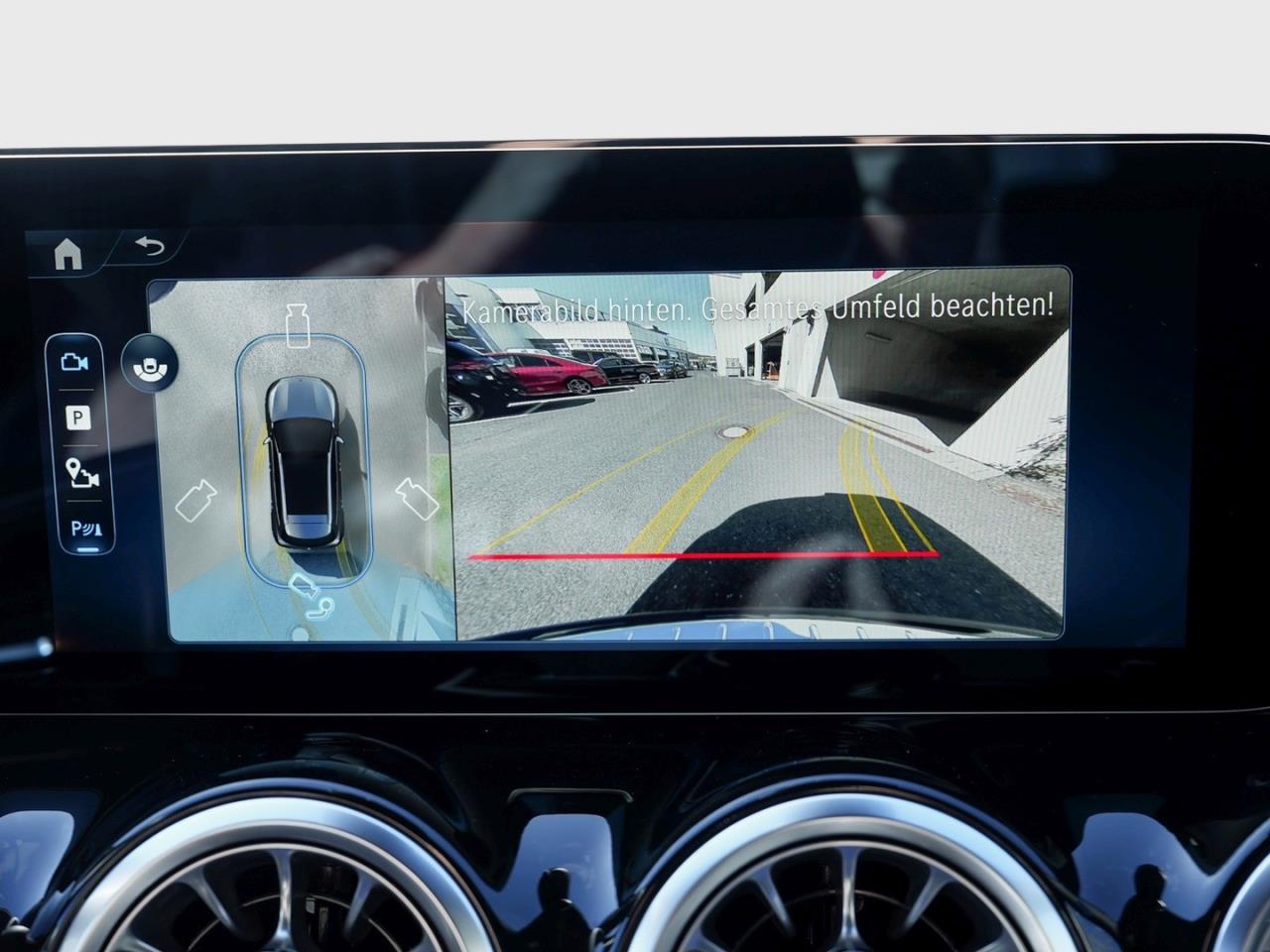 Mercedes-Benz GLA 200 d AMG Night EasyPack Keyless 360° AHK