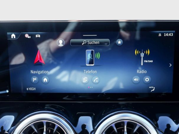 Mercedes-Benz GLA 200 d AMG Night EasyPack Keyless 360° AHK