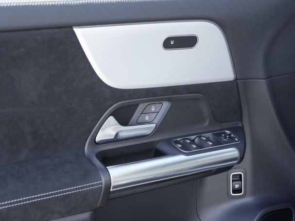 Mercedes-Benz GLA 200 d AMG Night EasyPack Keyless 360° AHK