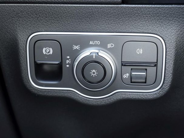 Mercedes-Benz GLA 200 d AMG Night EasyPack Keyless 360° AHK