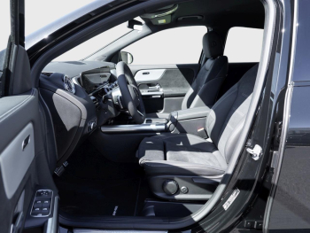Mercedes-Benz GLA 200 d AMG Night EasyPack Keyless 360° AHK