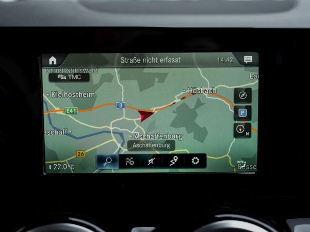 Mercedes-Benz GLA 200 d Style Memory Kamera SpurHalte EasyP