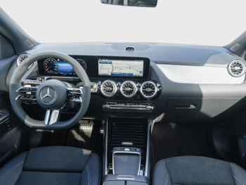 Mercedes-Benz GLA 200 d AMG Night Distronic Panorama 360° AHK