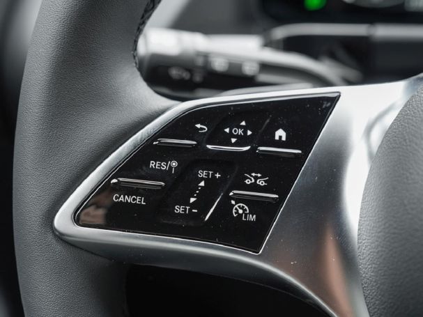 Mercedes-Benz GLA 200 d Progressive Distronic Easy-P 360° AHK
