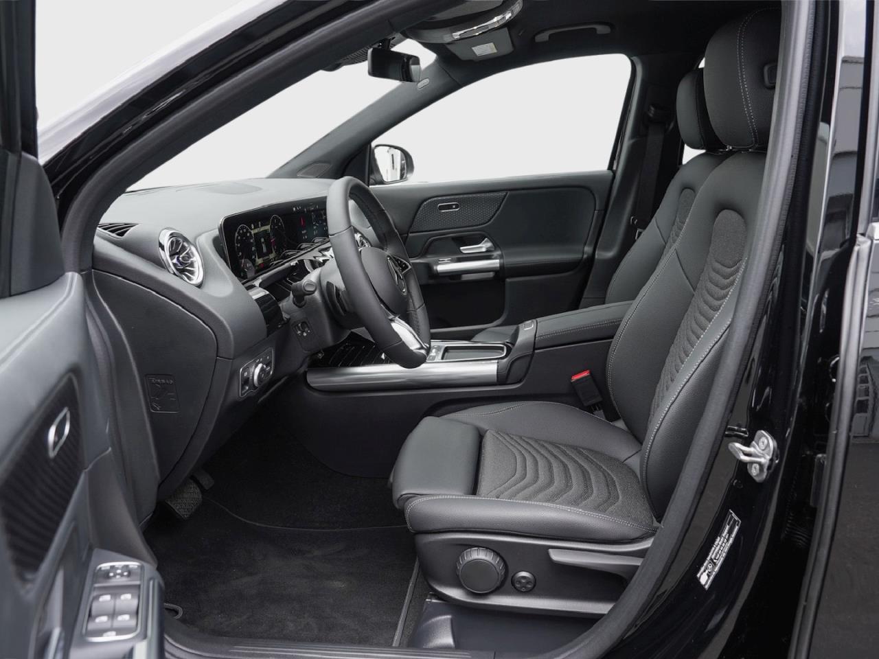 Mercedes-Benz GLA 200 d Progressive Distronic Easy-P 360° AHK