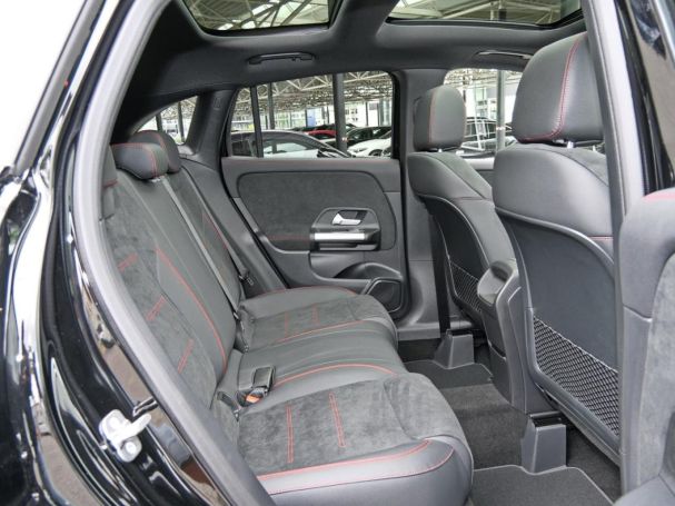 Mercedes-Benz GLA 200 d AMG Night Distronic 360° Panorama SHZ