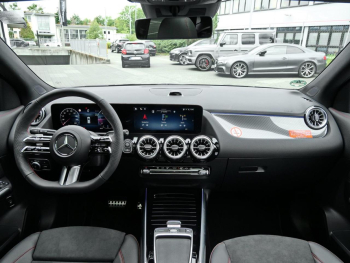 Mercedes-Benz GLA 200 d AMG Night Distronic 360° Panorama SHZ