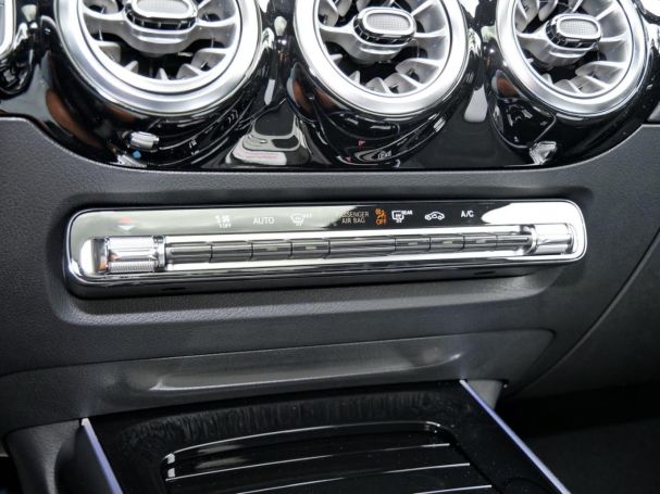 Mercedes-Benz GLA 200 d AMG Night Distronic 360° Panorama SHZ
