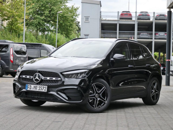 Mercedes-Benz GLA 200 d AMG Night Distronic 360° Panorama SHZ
