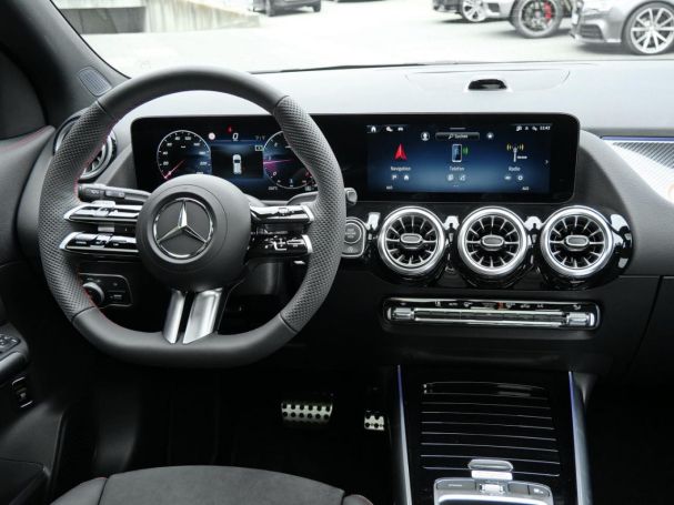 Mercedes-Benz GLA 200 d AMG Night Distronic 360° Panorama SHZ