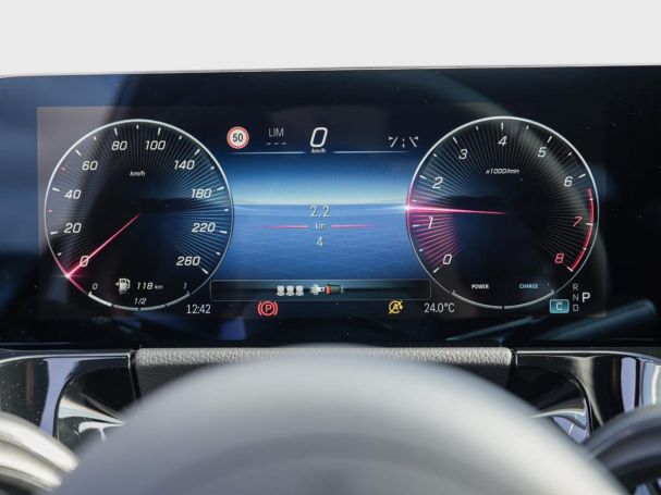 Mercedes-Benz GLA 200 AMG Distronic Panorama Kamera AHK