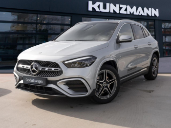 Mercedes-Benz GLA 200 AMG Distronic Panorama Kamera AHK