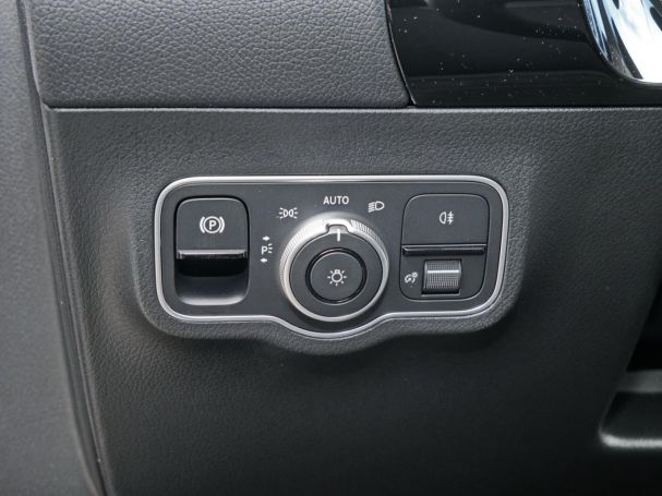 Mercedes-Benz GLA 200 AMG Night Panorama Easy-Pack 360°  AHK