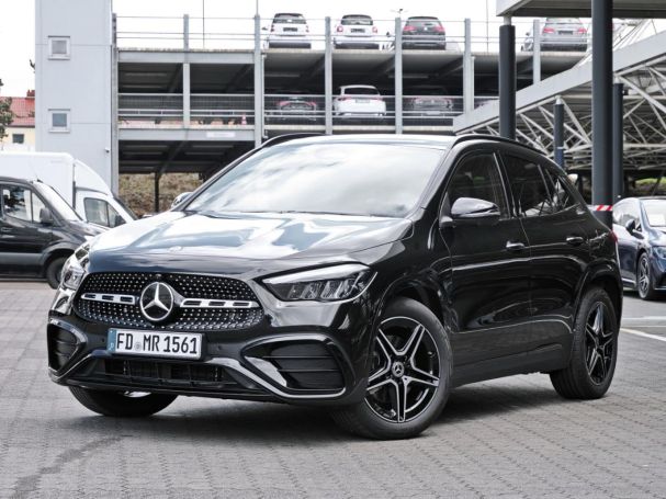 Mercedes-Benz GLA 200 AMG Night Panorama Easy-Pack 360°  AHK