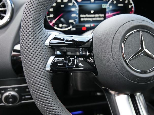 Mercedes-Benz GLA 200 AMG Night Panorama Easy-Pack 360°  AHK