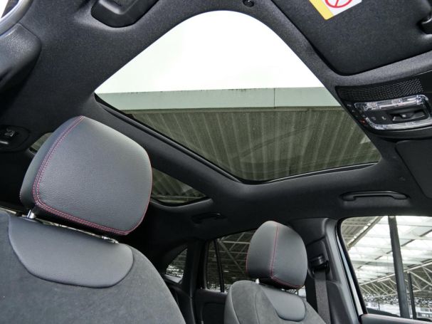 Mercedes-Benz GLA 200 AMG Night Panorama Easy-Pack 360°  AHK