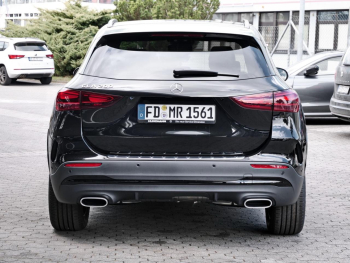 Mercedes-Benz GLA 200 AMG Night Panorama Easy-Pack 360°  AHK