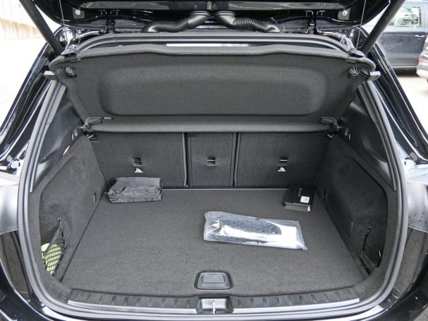 Mercedes-Benz GLA 200 AMG Night Panorama Easy-Pack 360°  AHK