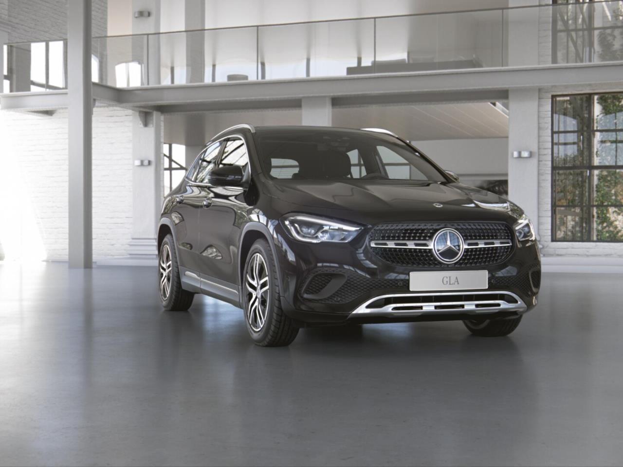 Mercedes-Benz GLA 200 Progressive Panorama Kamera Memory