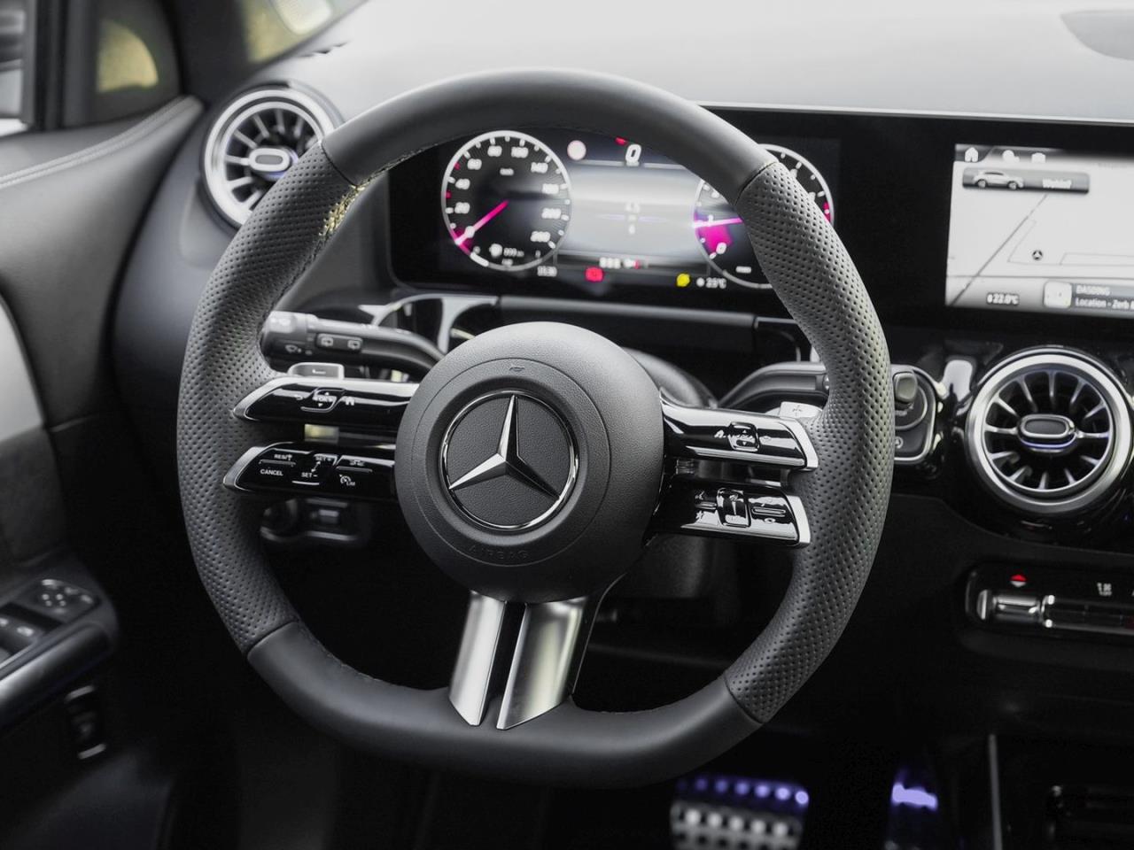 Mercedes-Benz GLA 200 AMG Night MBUXNavi-Prem. Kamera AHK