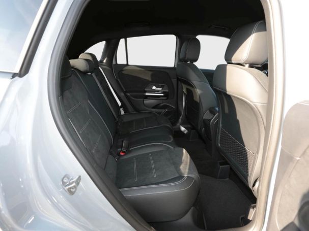 Mercedes-Benz GLA 200 AMG Night 360° AHK EasyPack Kamera SHZ