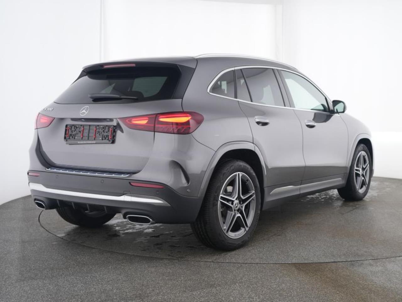 Mercedes-Benz GLA 200 AMG MBUXNavi-Prem. Distronic Memory 360°