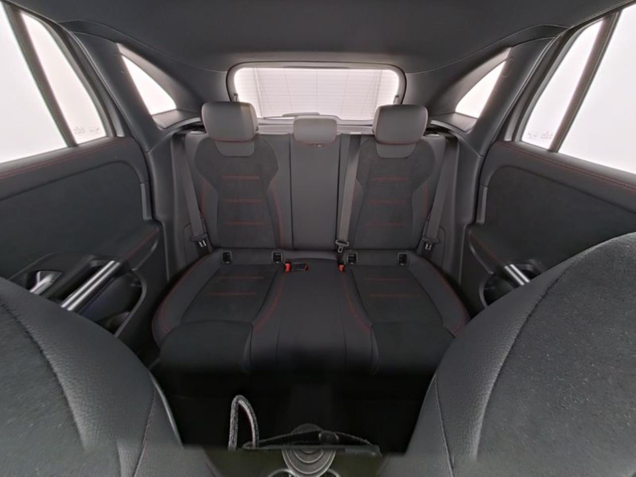 Mercedes-Benz GLA 200 AMG MBUXNavi-Prem. Distronic Memory 360°