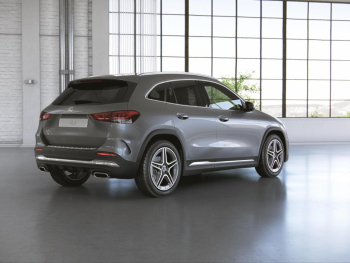 Mercedes-Benz GLA 200 AMG MBUXNavi+ Panorama Kamera Easy-Pack