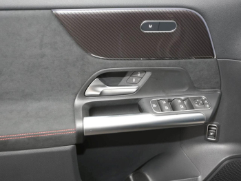 Mercedes-Benz GLA 200 AMG MBUXNavi-Prem. Kamera Easy-Pack AHK