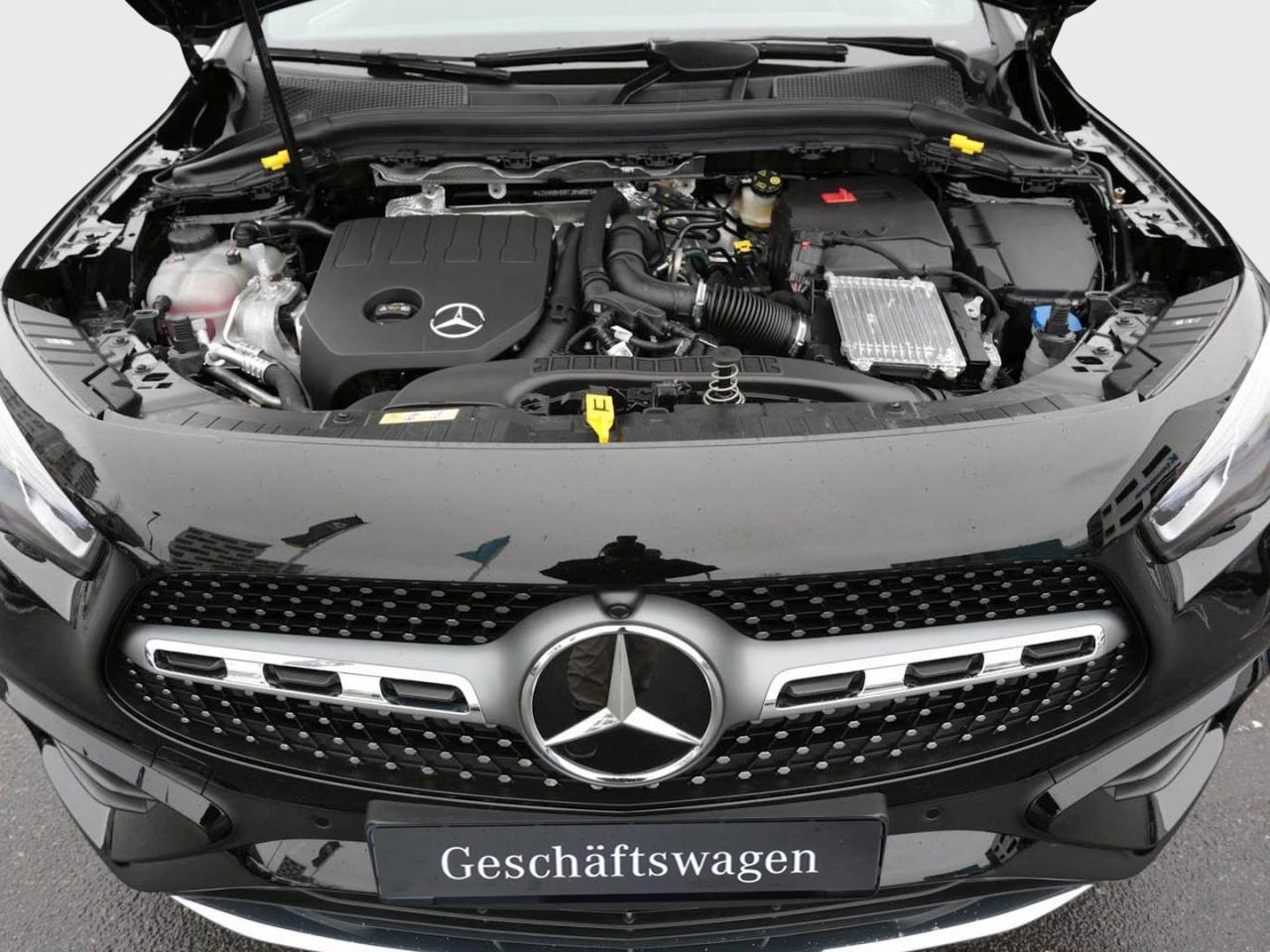 Mercedes-Benz GLA 200 AMG MBUXNavi-Prem. Kamera Easy-Pack AHK