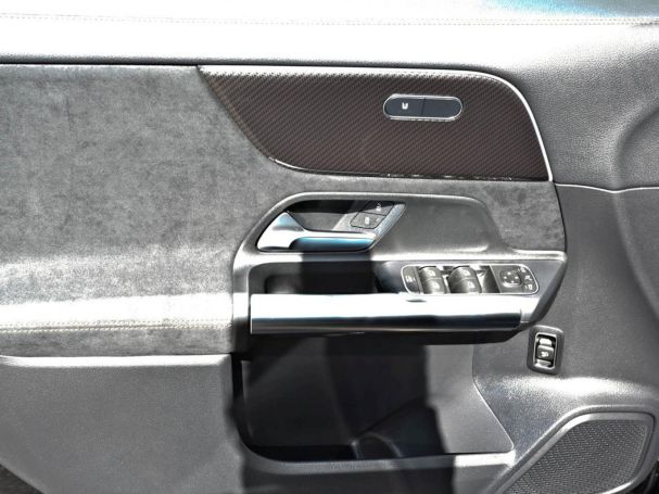 Mercedes-Benz GLA 200 AMG MBUXNavi-Prem. Kamera Easy-Pack AHK