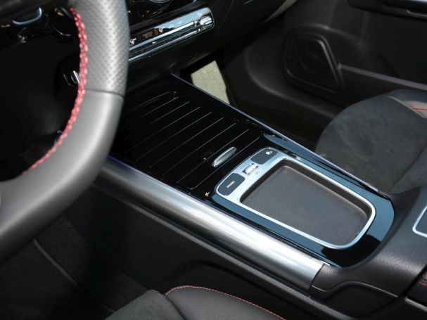 Mercedes-Benz GLA 200 AMG MBUXNavi-Prem. Kamera Easy-Pack AHK