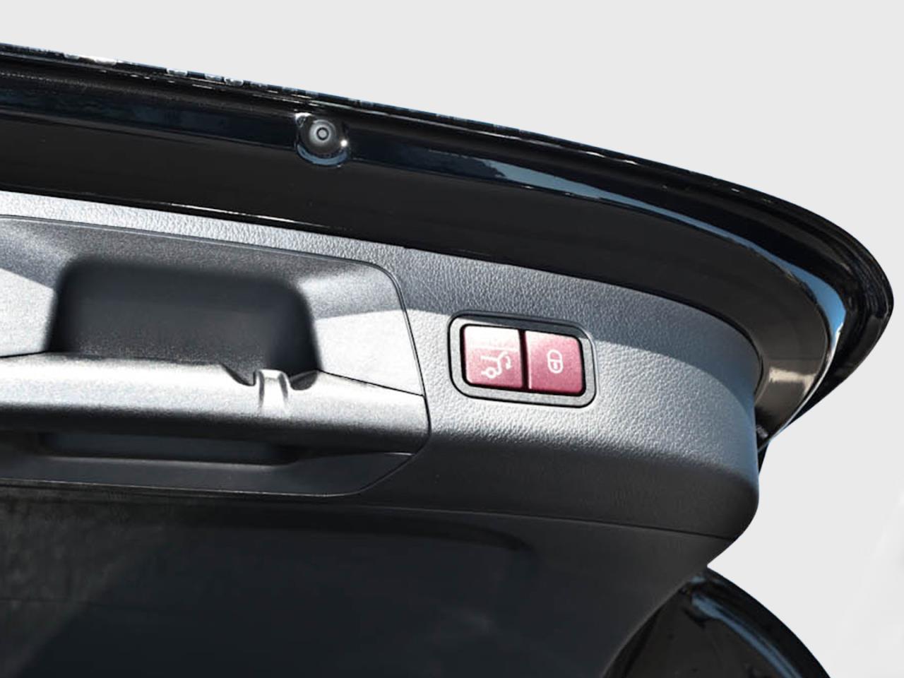 Mercedes-Benz GLA 200 AMG MBUXNavi-Prem. Kamera Easy-Pack AHK