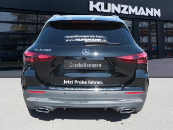 Mercedes-Benz GLA 200 AMG MBUXNavi-Prem. Kamera Easy-Pack AHK
